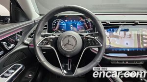 Mercedes-Benz E-Class E220d 4MATIC Exclusive 2024 года из Южной Кореи