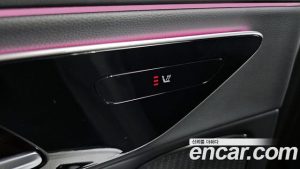 Mercedes-Benz E-Class E220d 4MATIC Exclusive 2024 года из Южной Кореи