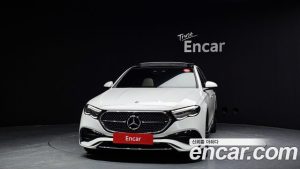 Mercedes-Benz E-Class E300 4MATIC AMG Line 2025 года из Южной Кореи