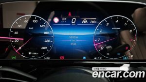 Mercedes-Benz E-Class E300 4MATIC AMG Line 2025 года из Южной Кореи