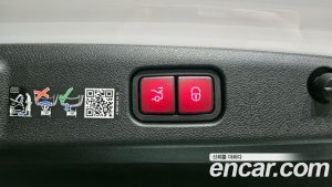Mercedes-Benz E-Class E300 4MATIC AMG Line 2025 года из Южной Кореи