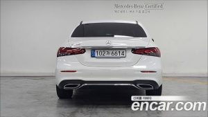 Mercedes-Benz E-Class E250 AMG Line 2023 года из Южной Кореи