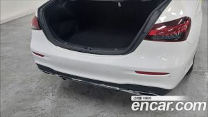 Mercedes-Benz E-Class E250 AMG Line 2023 года из Южной Кореи