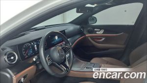 Mercedes-Benz E-Class E250 AMG Line 2023 года из Южной Кореи