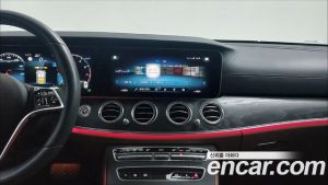 Mercedes-Benz E-Class E250 AMG Line 2023 года из Южной Кореи