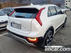 Kia Niro Signature 2025 года из Южной Кореи