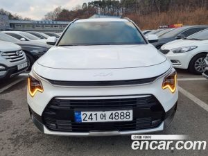 Kia Niro Signature 2025 года из Южной Кореи