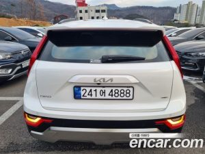 Kia Niro Signature 2025 года из Южной Кореи