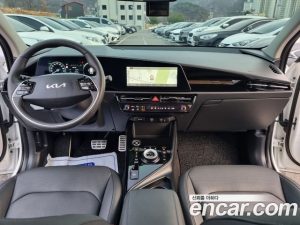 Kia Niro Signature 2025 года из Южной Кореи