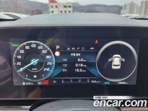 Kia Niro Signature 2025 года из Южной Кореи