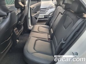Kia Niro Signature 2025 года из Южной Кореи