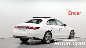 Mercedes-Benz E-Class E220d 4MATIC Exclusive 2024 года из Южной Кореи