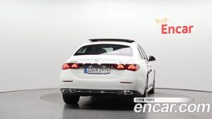 Mercedes-Benz E-Class E220d 4MATIC Exclusive 2024 года из Южной Кореи