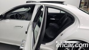 Mercedes-Benz E-Class E220d 4MATIC Exclusive 2024 года из Южной Кореи