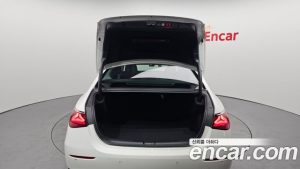 Mercedes-Benz E-Class E220d 4MATIC Exclusive 2024 года из Южной Кореи