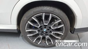 BMW X6 xDrive40i M Sport 2025 года из Южной Кореи