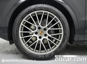 Porsche Cayenne 3.0 Coupe 2022 года из Южной Кореи