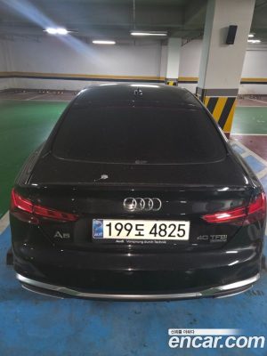 Audi A5 40 TFSI 4WD Premium Sportback 2023 года из Южной Кореи