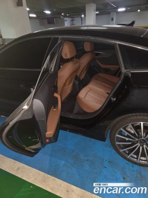 Audi A5 40 TFSI 4WD Premium Sportback 2023 года из Южной Кореи