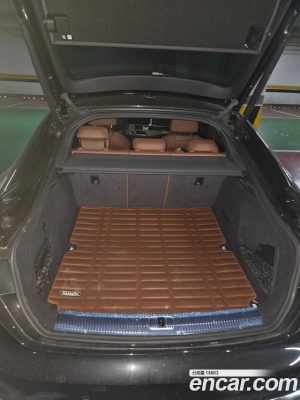 Audi A5 40 TFSI 4WD Premium Sportback 2023 года из Южной Кореи