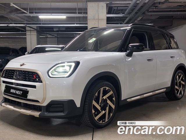 Mini Countryman ALL4 Favoured 2024 года из Кореи