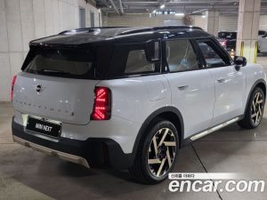 Mini Countryman ALL4 Favoured 2024 года из Южной Кореи