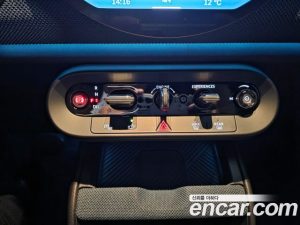 Mini Countryman ALL4 Favoured 2024 года из Южной Кореи