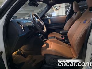 Mini Countryman ALL4 Favoured 2024 года из Южной Кореи