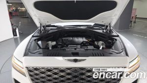 Genesis GV80 2.5T Бензин AWD 2024 года из Южной Кореи
