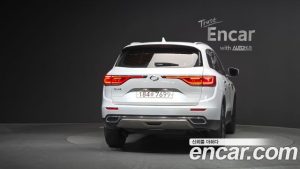 Renault-KoreaSamsung QM6 2.0 GDe LE Signature 2WD 2023 года из Южной Кореи