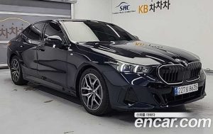 BMW 5-Series 520i Special Edition 2025 года из Южной Кореи