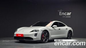 Porsche Taycan GTS 2023 года из Южной Кореи