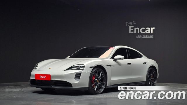 Porsche Taycan GTS 2023 года из Кореи