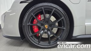 Porsche Taycan GTS 2023 года из Южной Кореи