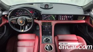 Porsche Taycan GTS 2023 года из Южной Кореи