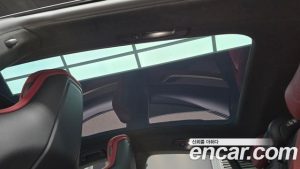 Porsche Taycan GTS 2023 года из Южной Кореи