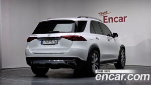 Mercedes-Benz GLE-Class GLE300d 4MATIC 2023 года из Южной Кореи