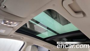 Mercedes-Benz GLE-Class GLE300d 4MATIC 2023 года из Южной Кореи