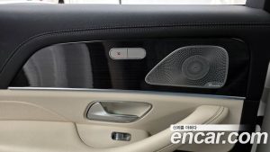 Mercedes-Benz GLE-Class GLE300d 4MATIC 2023 года из Южной Кореи