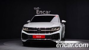 Volkswagen Touareg 3.0 TDI R-Line 2024 года из Южной Кореи