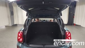 Mini Countryman CLASSIC Plus COMFORT PACK 2023 года из Южной Кореи