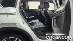 Volkswagen Tiguan 2.0 TDI Prestige 2023 года из Южной Кореи