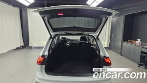 Volkswagen Tiguan 2.0 TDI Prestige 2023 года из Южной Кореи