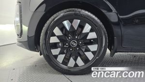 Hyundai Staria 4WD Lounge 7-Seater 2025 года из Южной Кореи