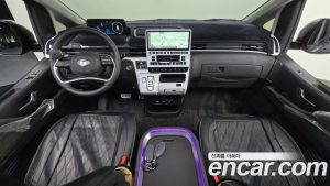 Hyundai Staria 4WD Lounge 7-Seater 2025 года из Южной Кореи