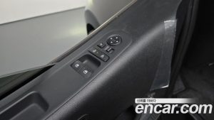 Hyundai Staria 4WD Lounge 7-Seater 2025 года из Южной Кореи