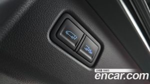 Hyundai Staria 4WD Lounge 7-Seater 2025 года из Южной Кореи