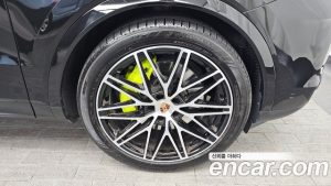 Porsche Cayenne 3.0 Coupe 2025 года из Южной Кореи
