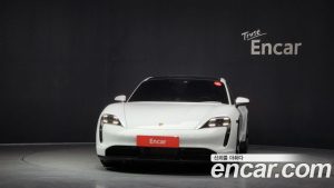 Porsche Taycan Base 2024 года из Южной Кореи