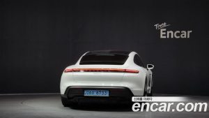 Porsche Taycan Base 2024 года из Южной Кореи